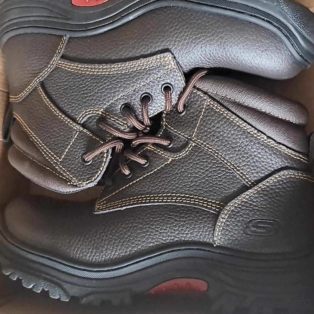 NIB mens Workboot 9.5